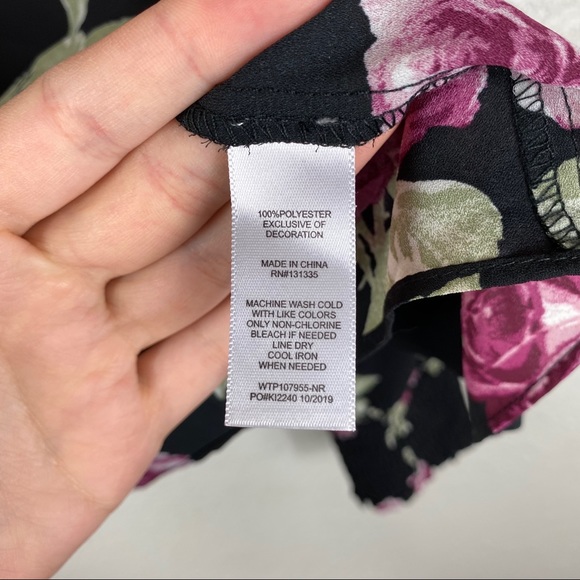 NWOT Socialite High Neck Floral Long Sleeve Top - Picture 5 of 8